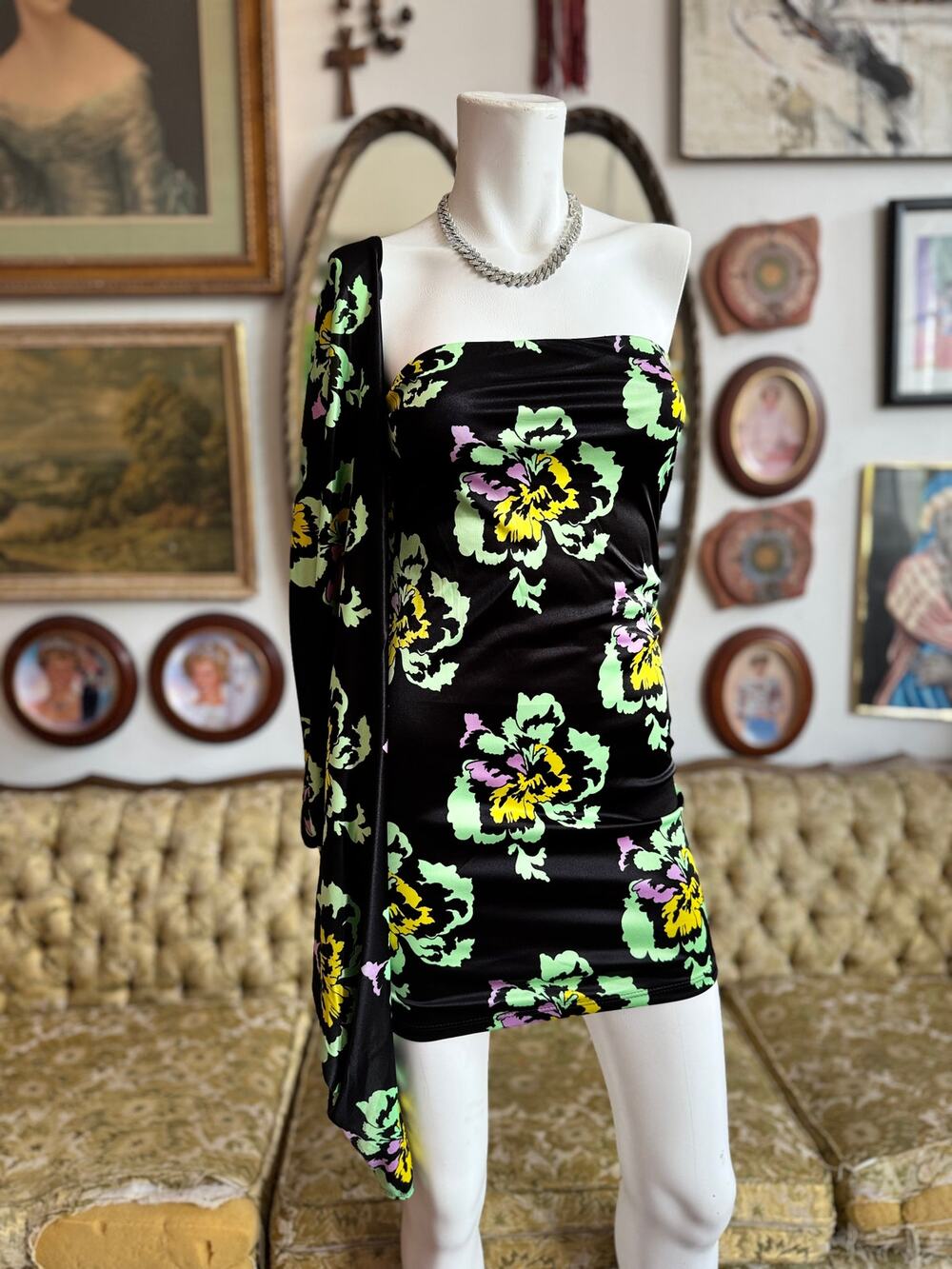 One Sleeve Bodycon Mini Floral Satin Dress Size XS by Freshine